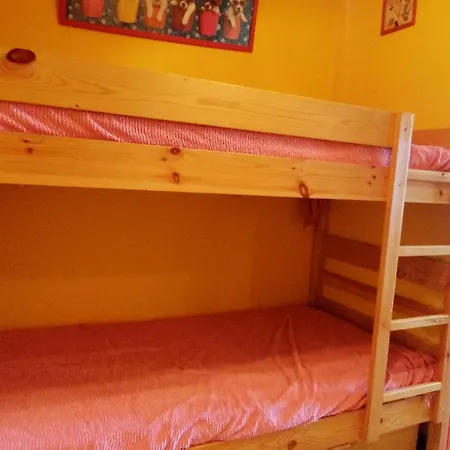 Confortable A 200m Des Pistes Avec Balcon Et Tv - Animaux Interdits - Fr-1-771-73 * Les Adrets