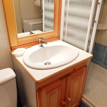 Confortable A 200m Des Pistes Avec Balcon Et Tv - Animaux Interdits - Fr-1-771-73